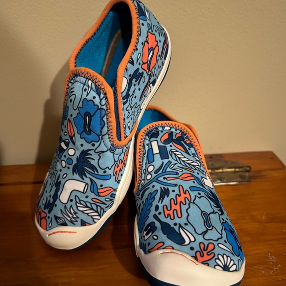 NWOT- PLAE Shoes MIGI NUCLEUS BLUE CHILL |Size Kids 1| - Picture 2 of 6